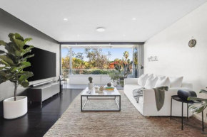 Bondi Beach Lux 2BR Unit Parking and lift, Sydney